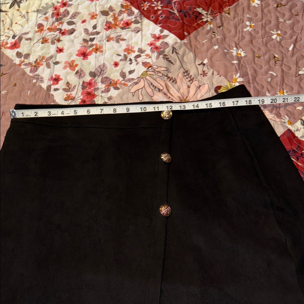 SHEIN Black Curve Mini Skirt - Picture 4 of 8